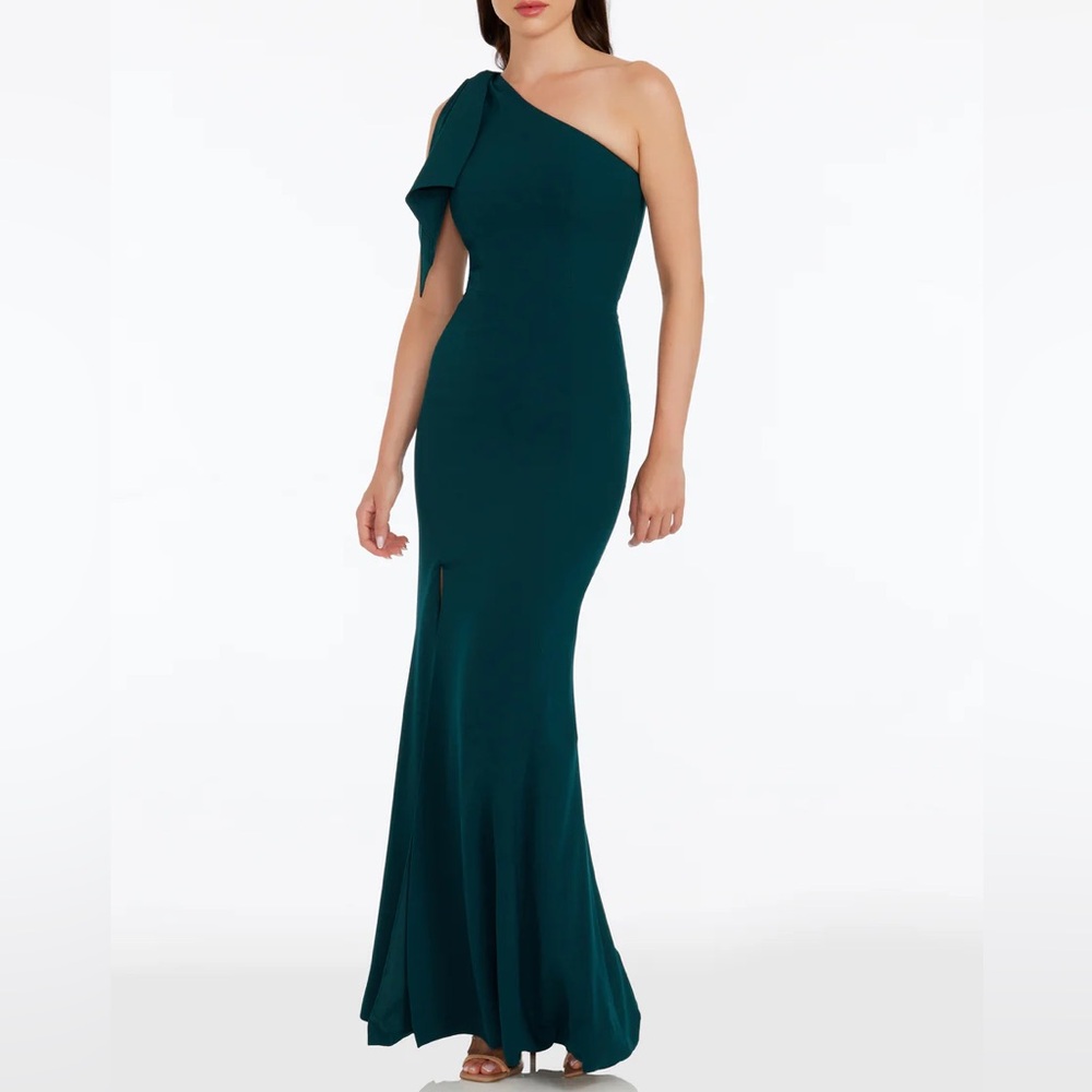Dress the Population - Georgina - Pine